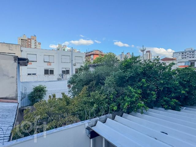 Apartamento com 74m², 2 dormitórios, 1 vaga, Petrópolis em Porto Alegre