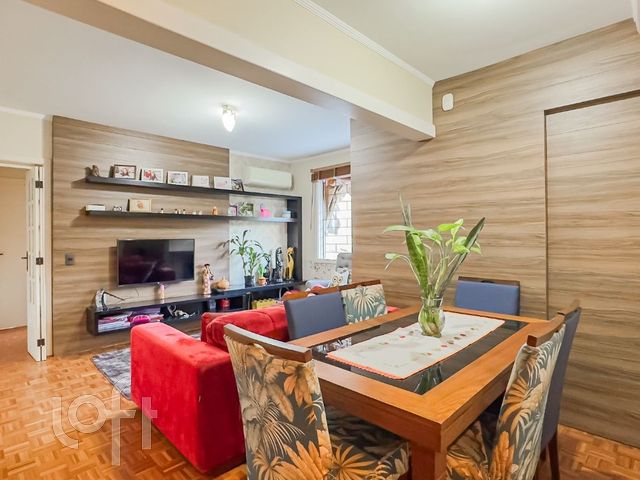 Apartamento com 74m², 2 dormitórios, 1 vaga, Petrópolis em Porto Alegre