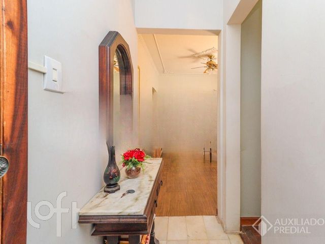 Apartamento com 101m², 3 dormitórios, Menino Deus em Porto Alegre