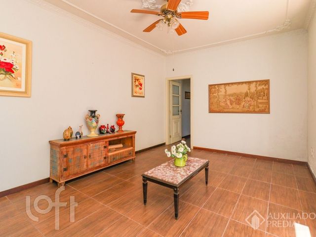 Apartamento com 101m², 3 dormitórios, Menino Deus em Porto Alegre