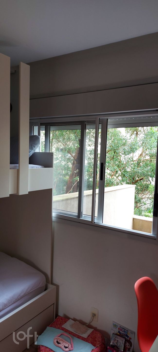 Apartamento à venda com 3 quartos, 250m² - Foto 2