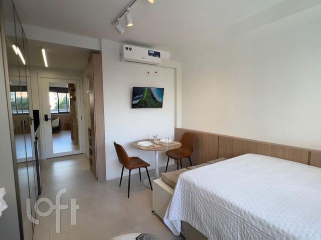 Apartamento com 46m², 1 dormitório, 1 suíte, 1 vaga, Rio Branco em Porto Alegre