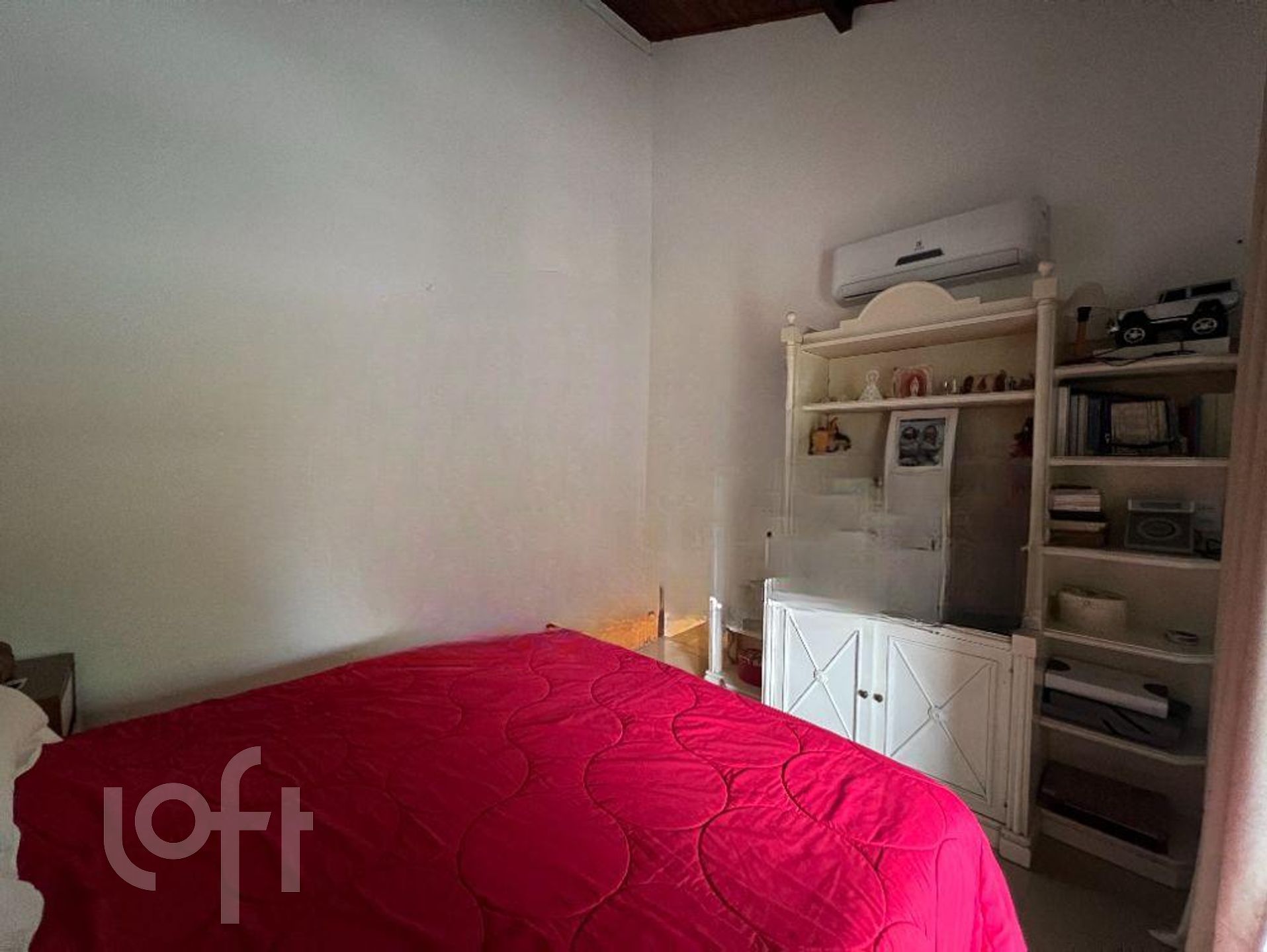 Casa à venda com 4 quartos, 200m² - Foto 9