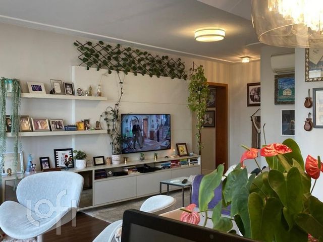 Apartamento com 109m², 3 dormitórios, 1 suíte, 1 vaga, Independência em Porto Alegre