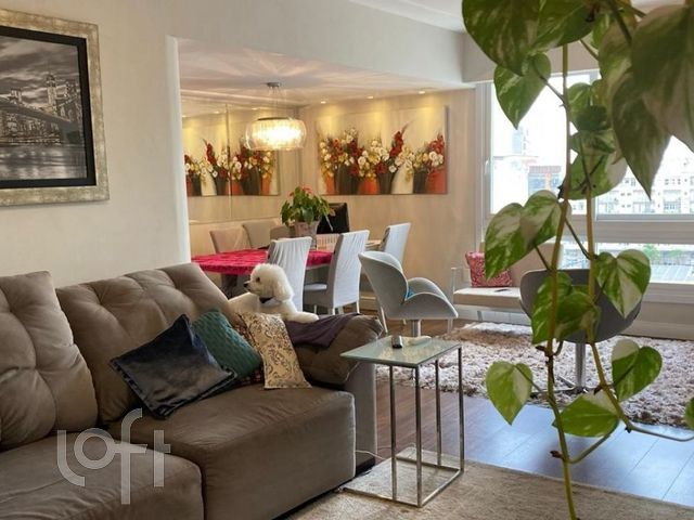 Apartamento com 109m², 3 dormitórios, 1 suíte, 1 vaga, Independência em Porto Alegre