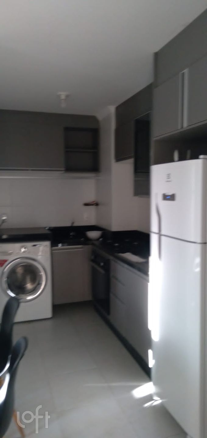 Apartamento à venda com 2 quartos, 35m² - Foto 4