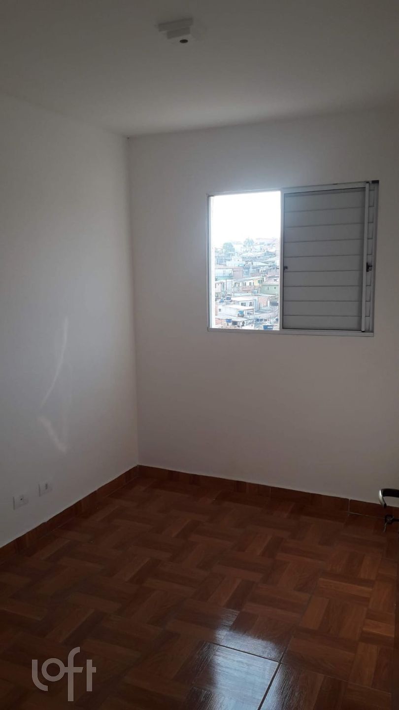 Apartamento à venda com 2 quartos, 42m² - Foto 2