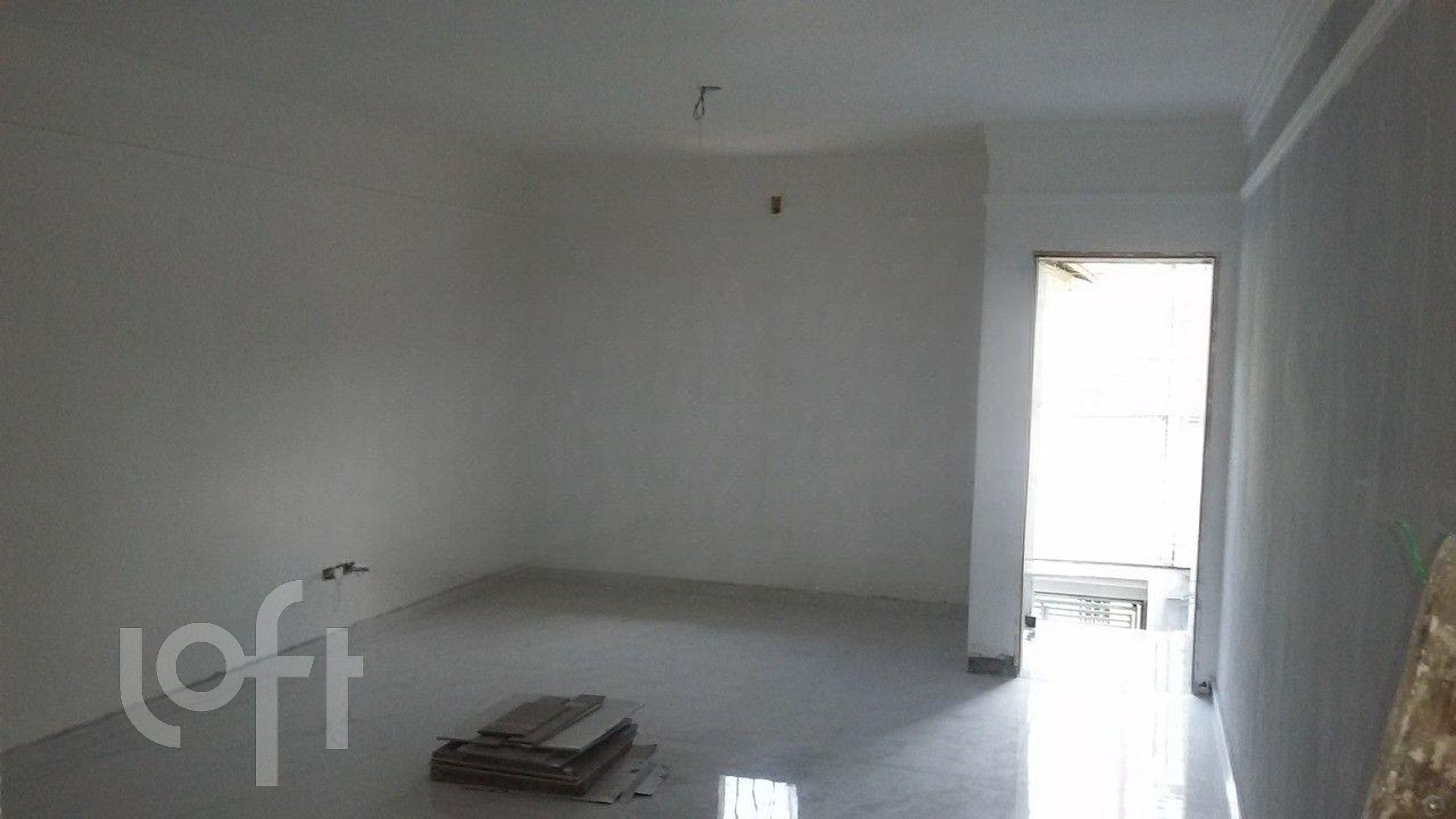 Casa à venda com 3 quartos, 200m² - Foto 2