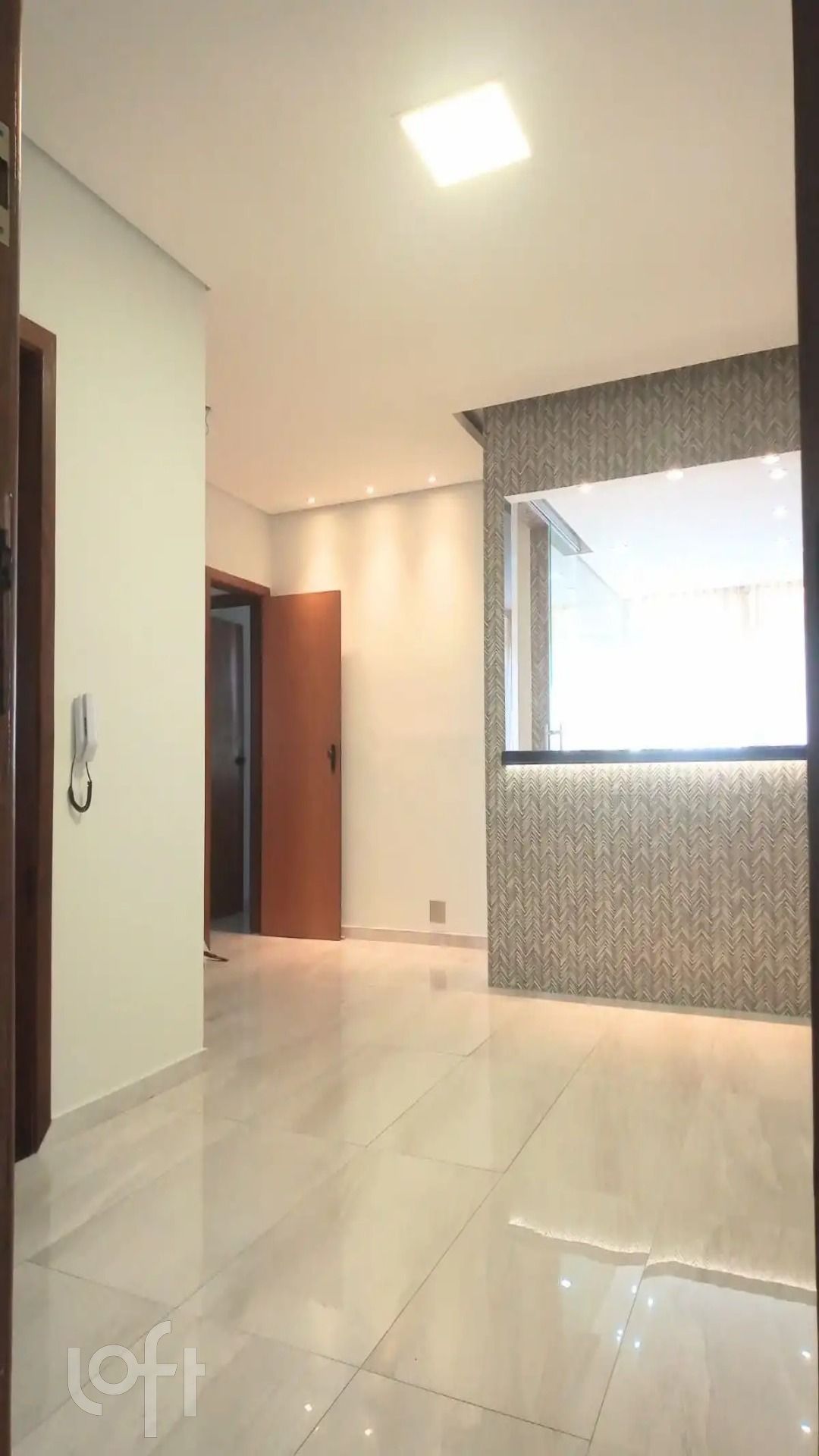 Apartamento à venda com 3 quartos, 92m² - Foto 1