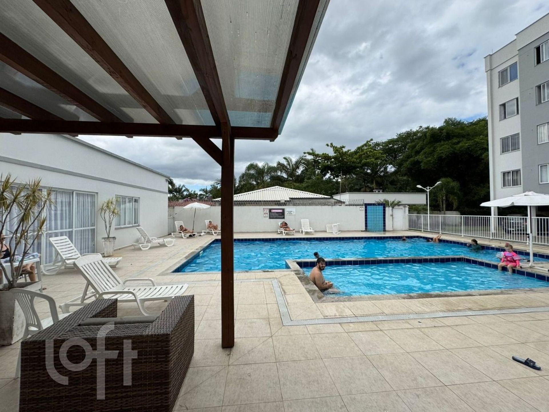 Apartamento à venda em Barra do Aririu com 48 m², 2 quartos