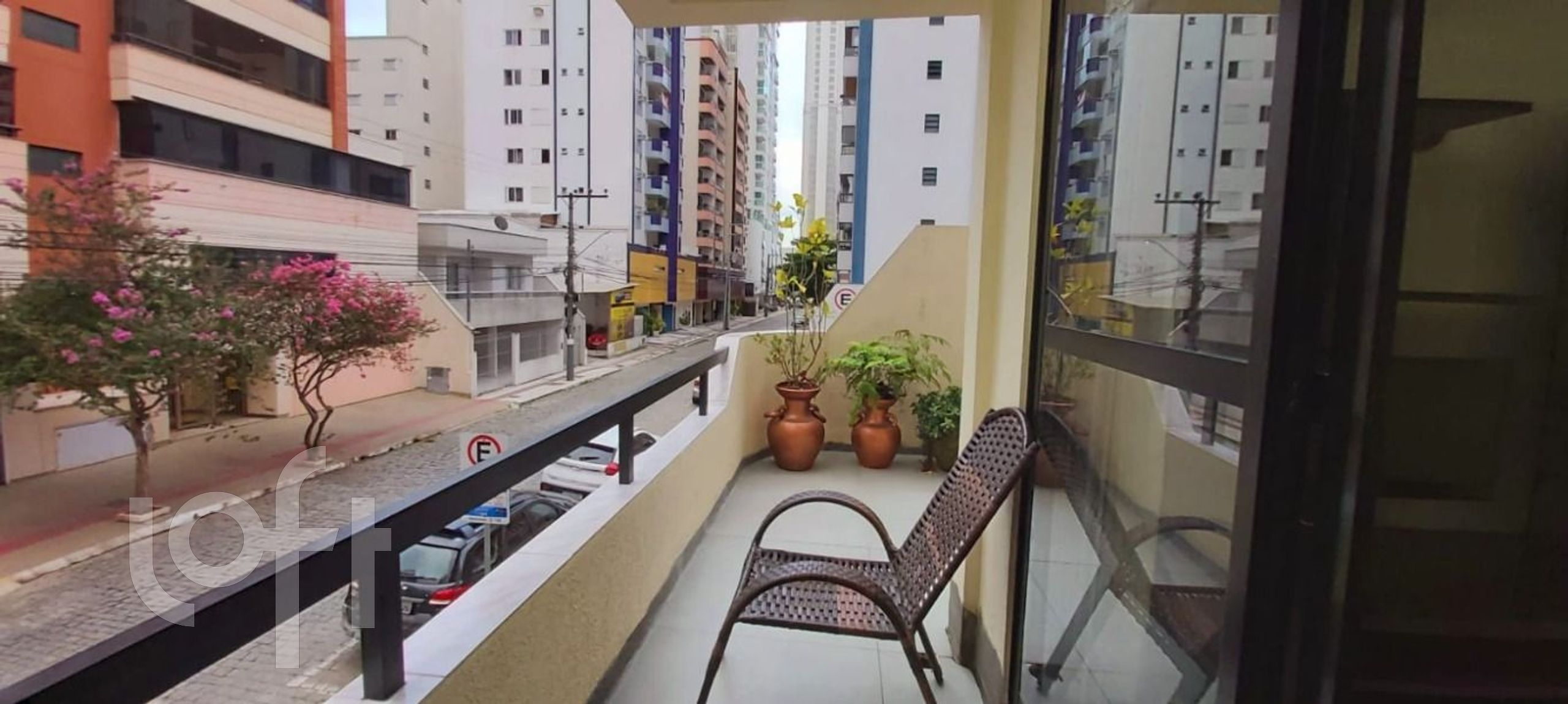 Apartamentos com 126m², 3 quartos, 1 suíte, 1 garagem, no bairro Centro em Balneário Camboriú
