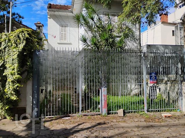 Casa com 200m², 3 dormitórios, 1 suíte, Petrópolis em Porto Alegre