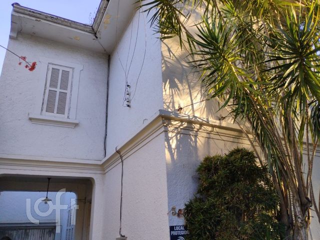 Casa com 200m², 3 dormitórios, 1 suíte, Petrópolis em Porto Alegre