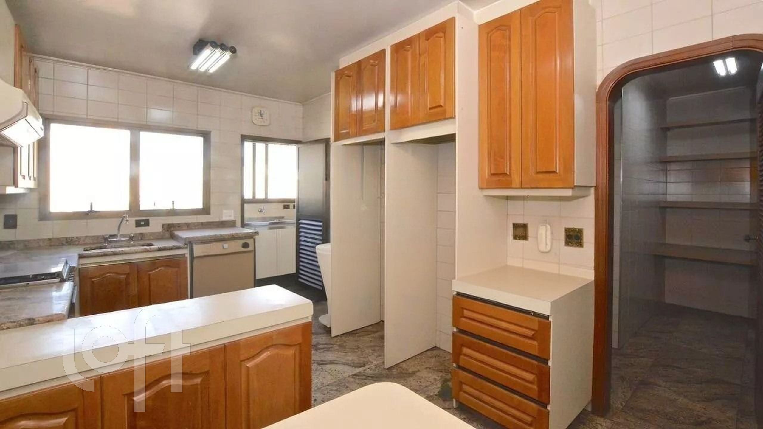 Apartamento à venda com 3 quartos, 172m² - Foto 14