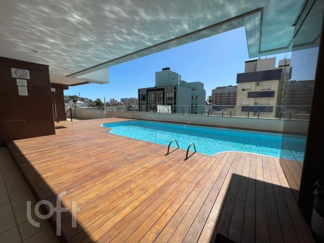 Apartamento com 105m², 3 dormitórios, 1 suíte, 1 vaga, Menino Deus em Porto Alegre