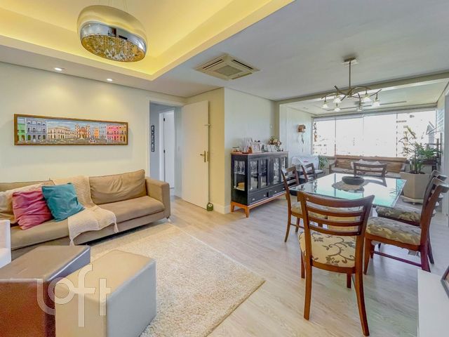 Apartamento com 105m², 3 dormitórios, 1 suíte, 1 vaga, Menino Deus em Porto Alegre