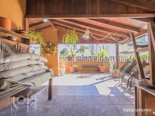 Apartamento com 315m², 3 dormitórios, 1 suíte, 2 vagas, Bela Vista em Porto Alegre