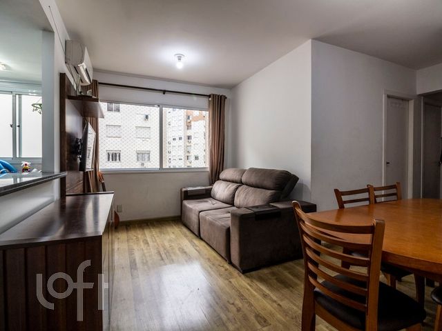 Apartamento com 68m², 3 dormitórios, 1 suíte, 1 vaga, Vila Ipiranga em Porto Alegre