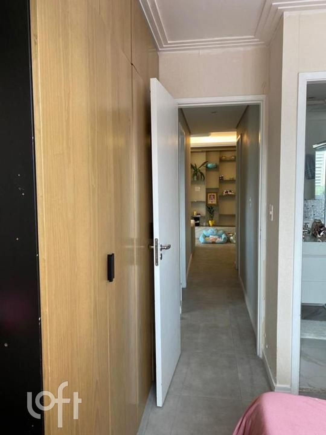 Apartamento à venda com 2 quartos, 72m² - Foto 1