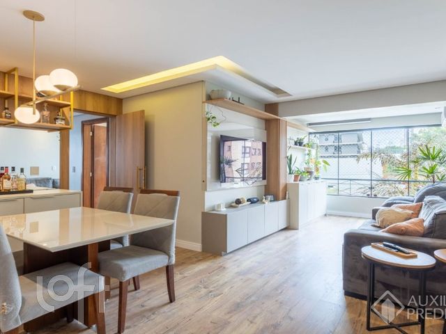 Apartamento com 84m², 3 dormitórios, 1 suíte, 1 vaga, Boa Vista em Porto Alegre