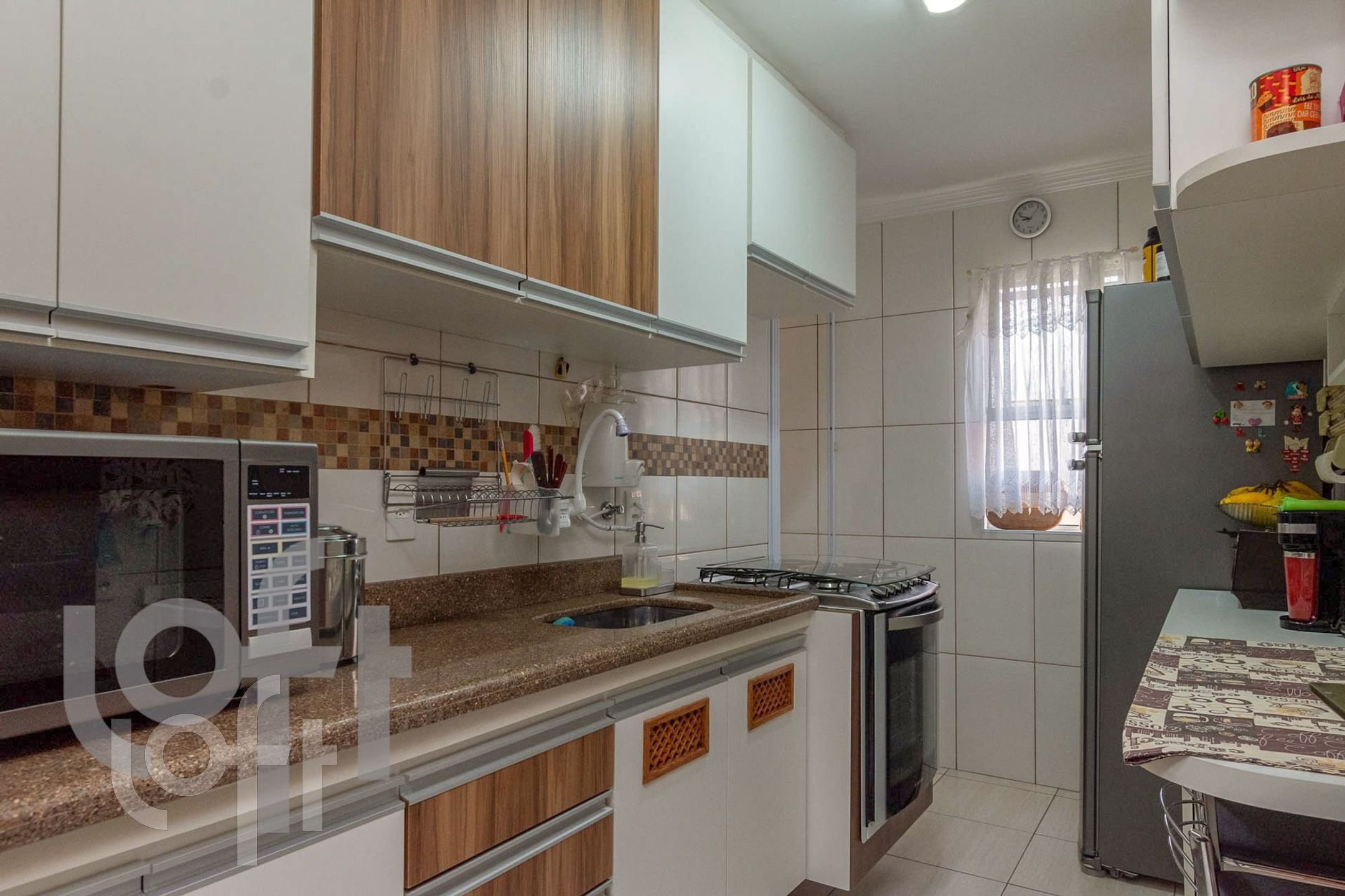 Apartamento à venda com 2 quartos, 60m² - Foto 17