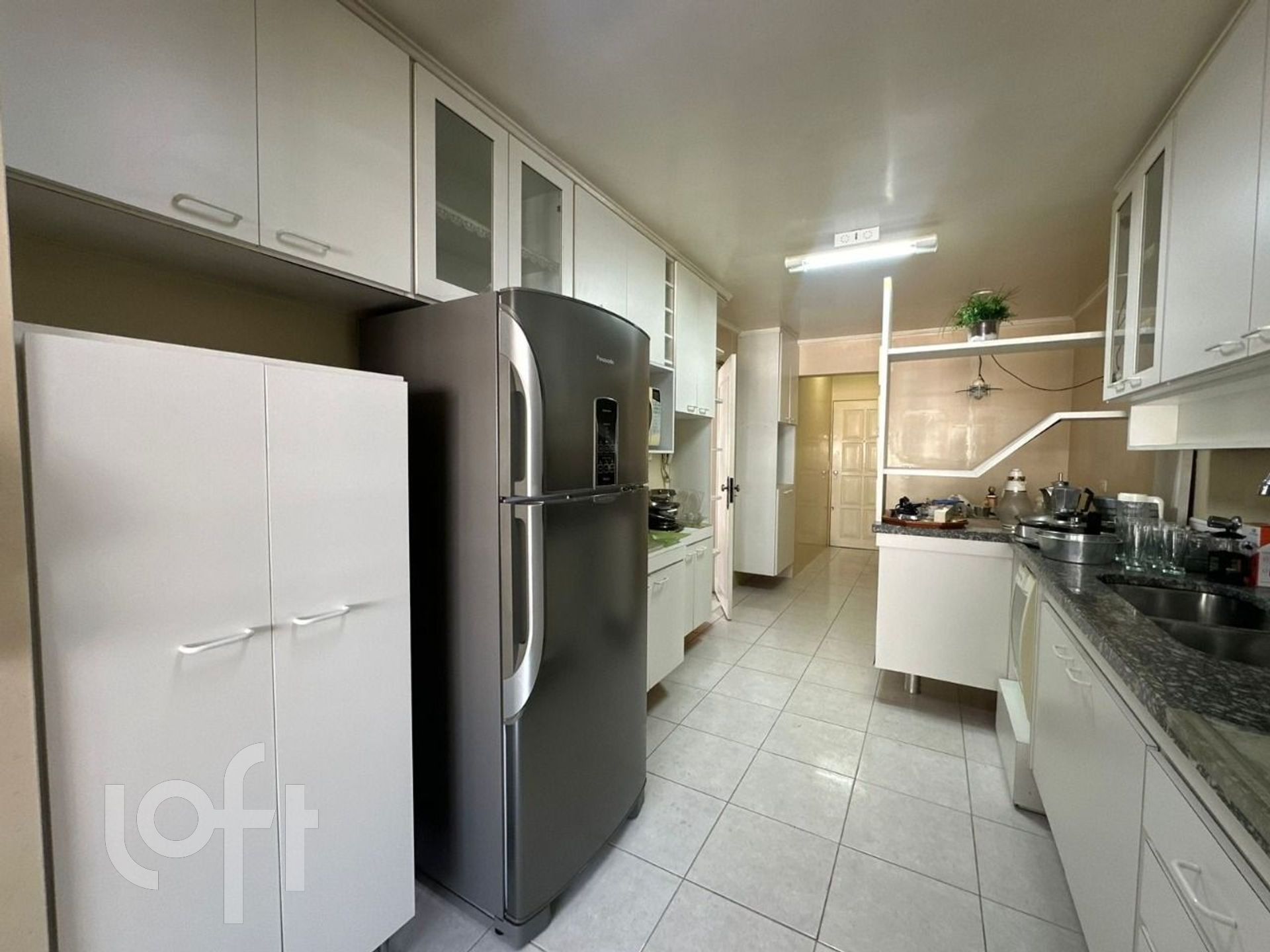 Apartamento à venda com 3 quartos, 178m² - Foto 8