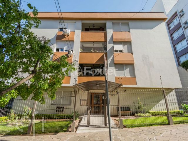 Apartamento com 100m², 3 dormitórios, 1 suíte, 1 vaga, Petrópolis em Porto Alegre