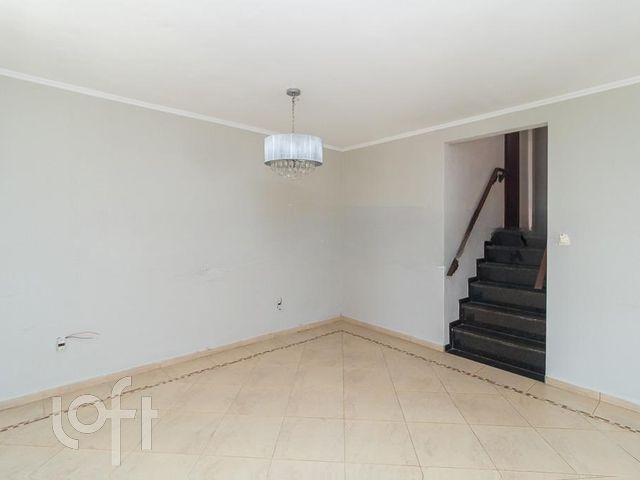 Casa com 194m², 4 dormitórios, 1 suíte, 3 vagas, Higienópolis em Porto Alegre