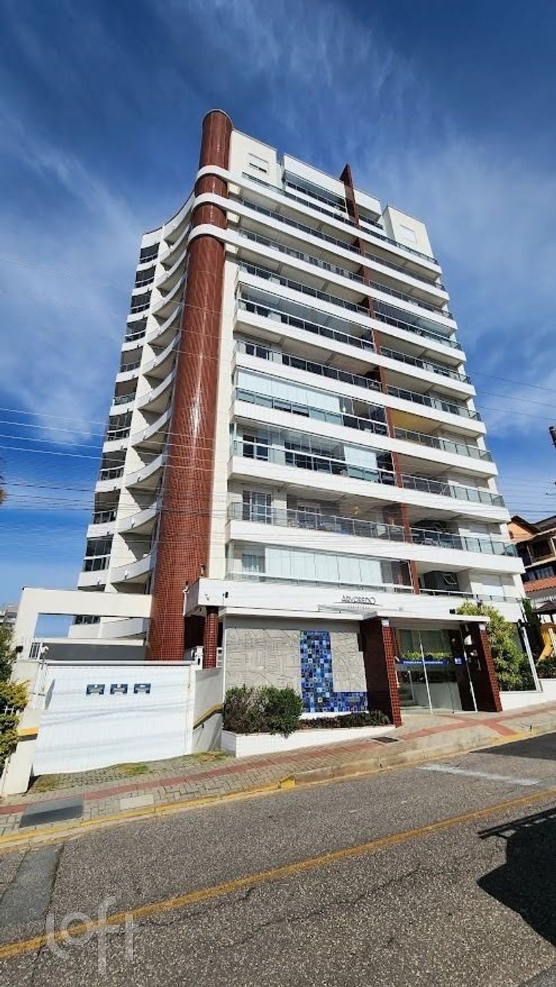 Apartamento à venda em Barreiros com 70 m², 2 quartos, 1 suíte, 1 vaga