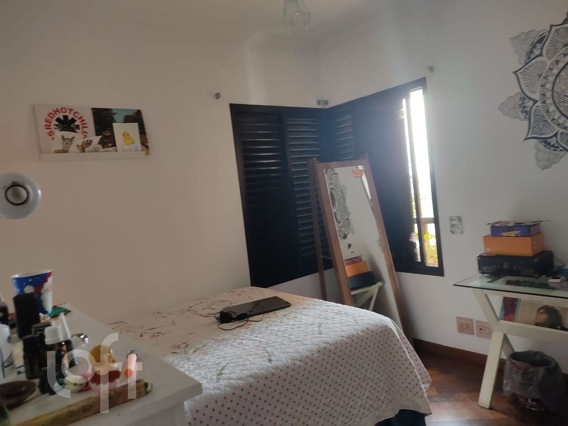 Apartamento à venda com 3 quartos, 141m² - Foto 2