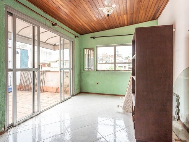 Apartamento com 78m², 2 dormitórios, 2 vagas, Petrópolis em Porto Alegre