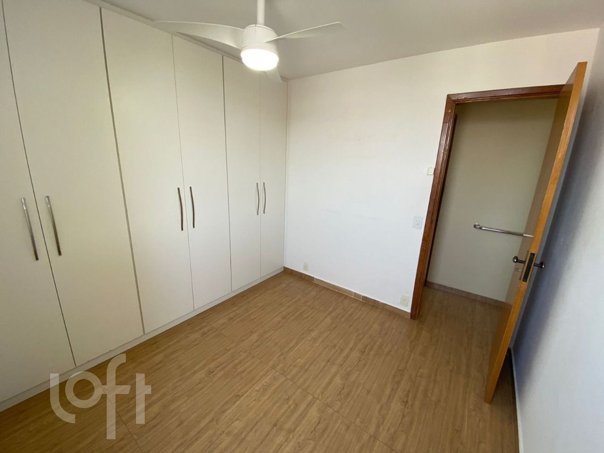 Apartamento à venda com 3 quartos, 180m² - Foto 14