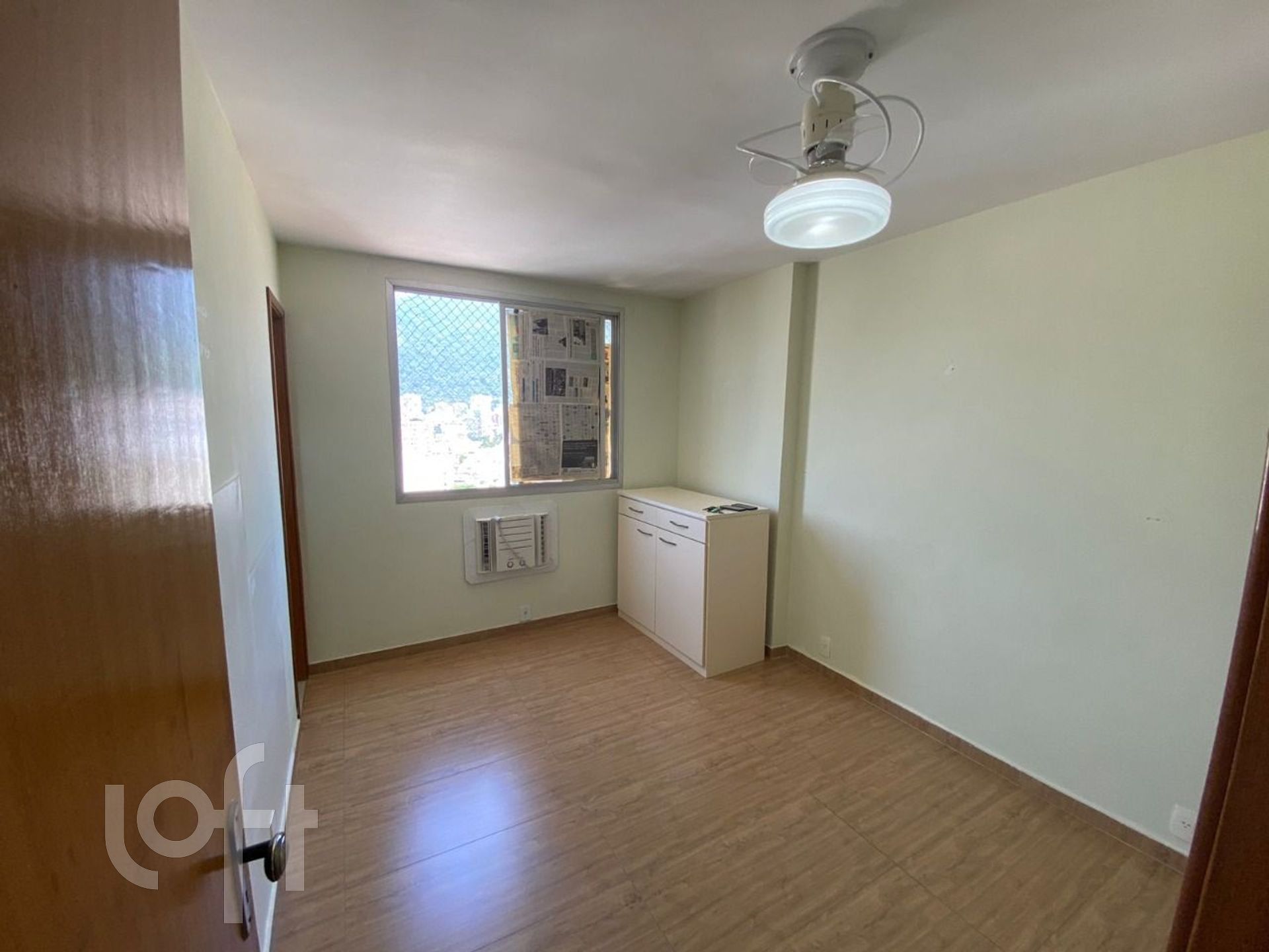 Apartamento à venda com 3 quartos, 180m² - Foto 13