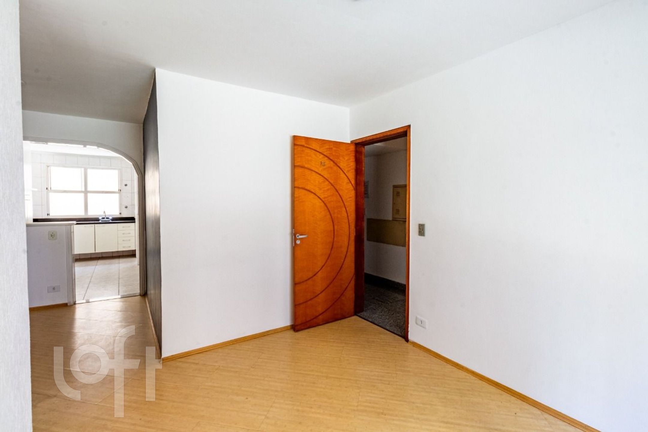 Apartamento à venda com 2 quartos, 82m² - Foto 3