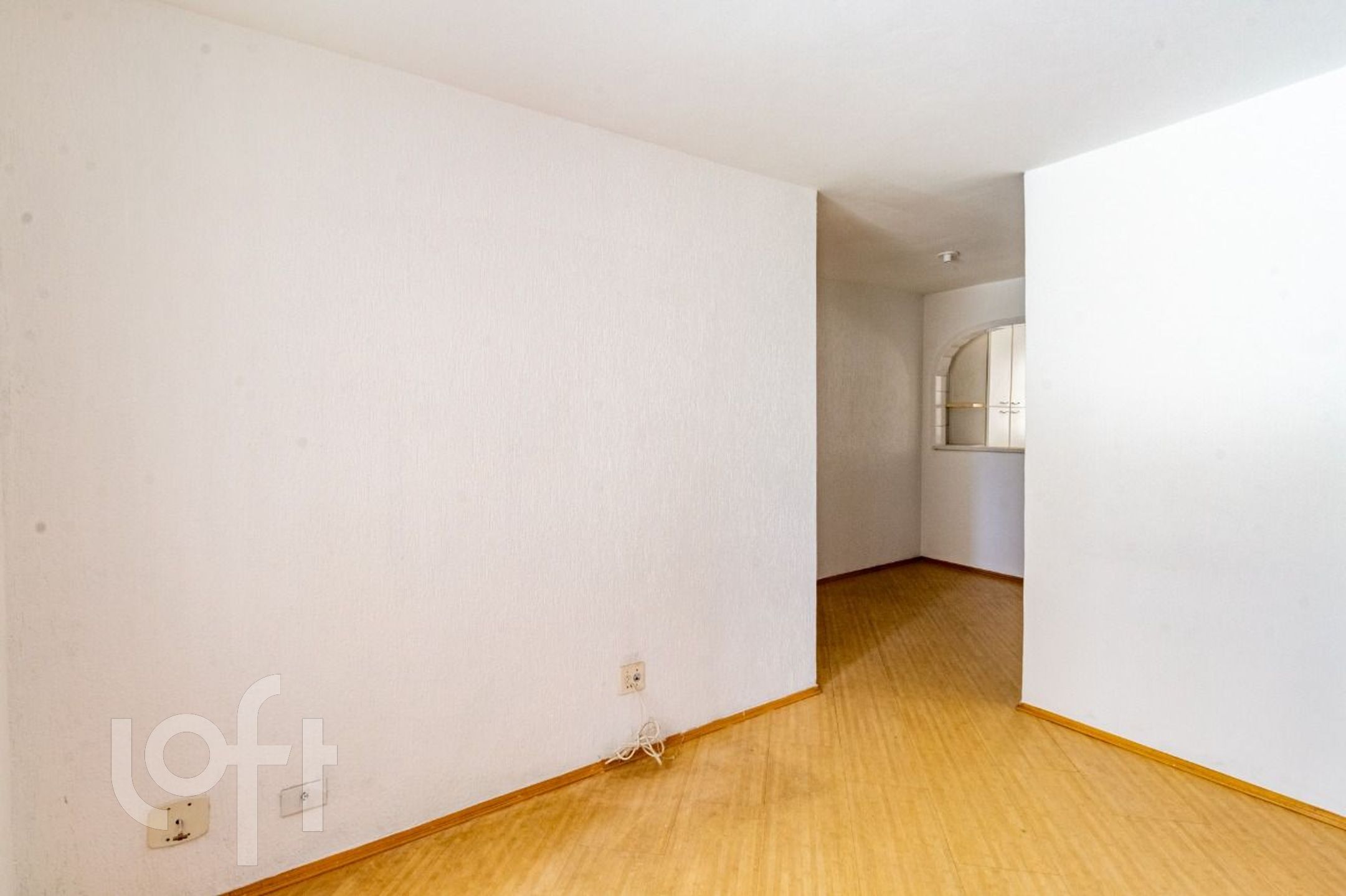 Apartamento à venda com 2 quartos, 82m² - Foto 2