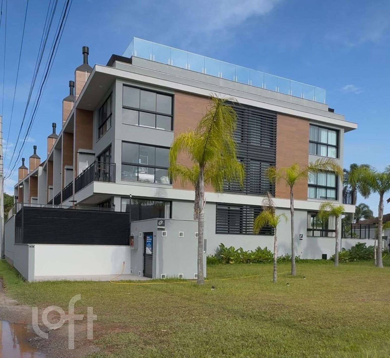 Apartamento à venda em Lagoa da Conceição com 51 m², 1 quarto, 1 suíte, 1 vaga