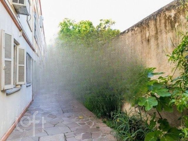 Apartamento com 71m², 2 dormitórios, Menino Deus em Porto Alegre