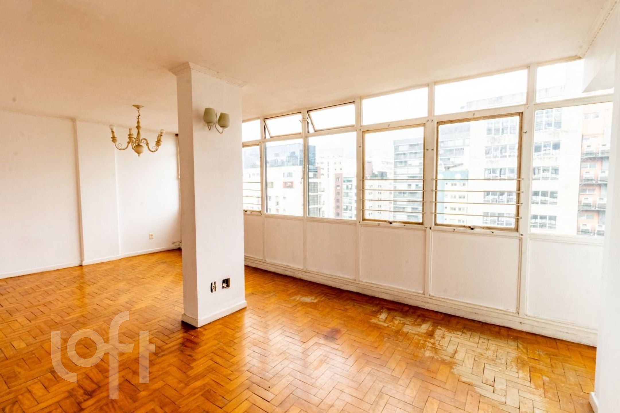 Apartamento à venda com 3 quartos, 110m² - Foto 2