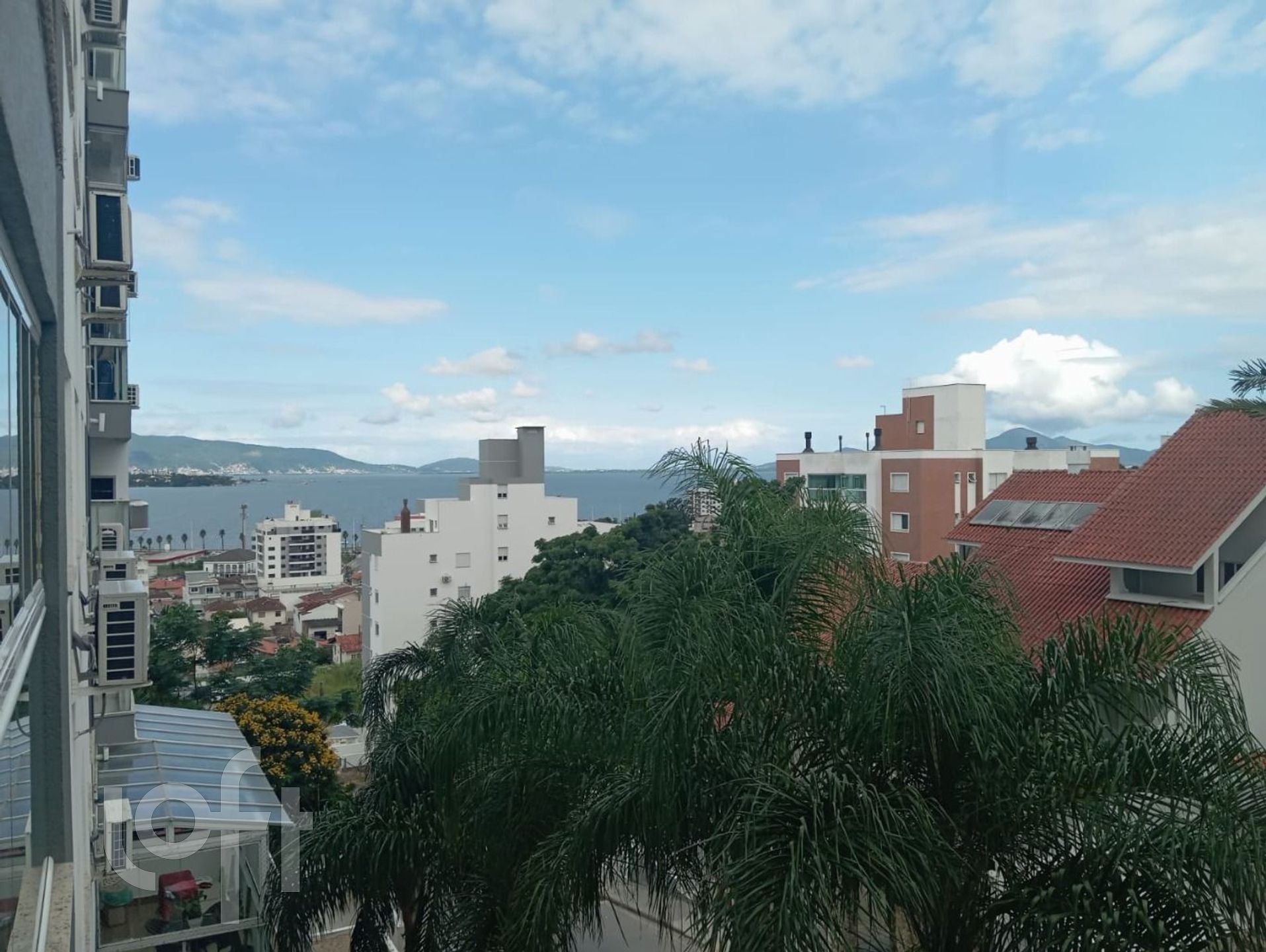 Apartamento à venda em Praia Comprida com 79 m², 3 quartos, 2 vagas