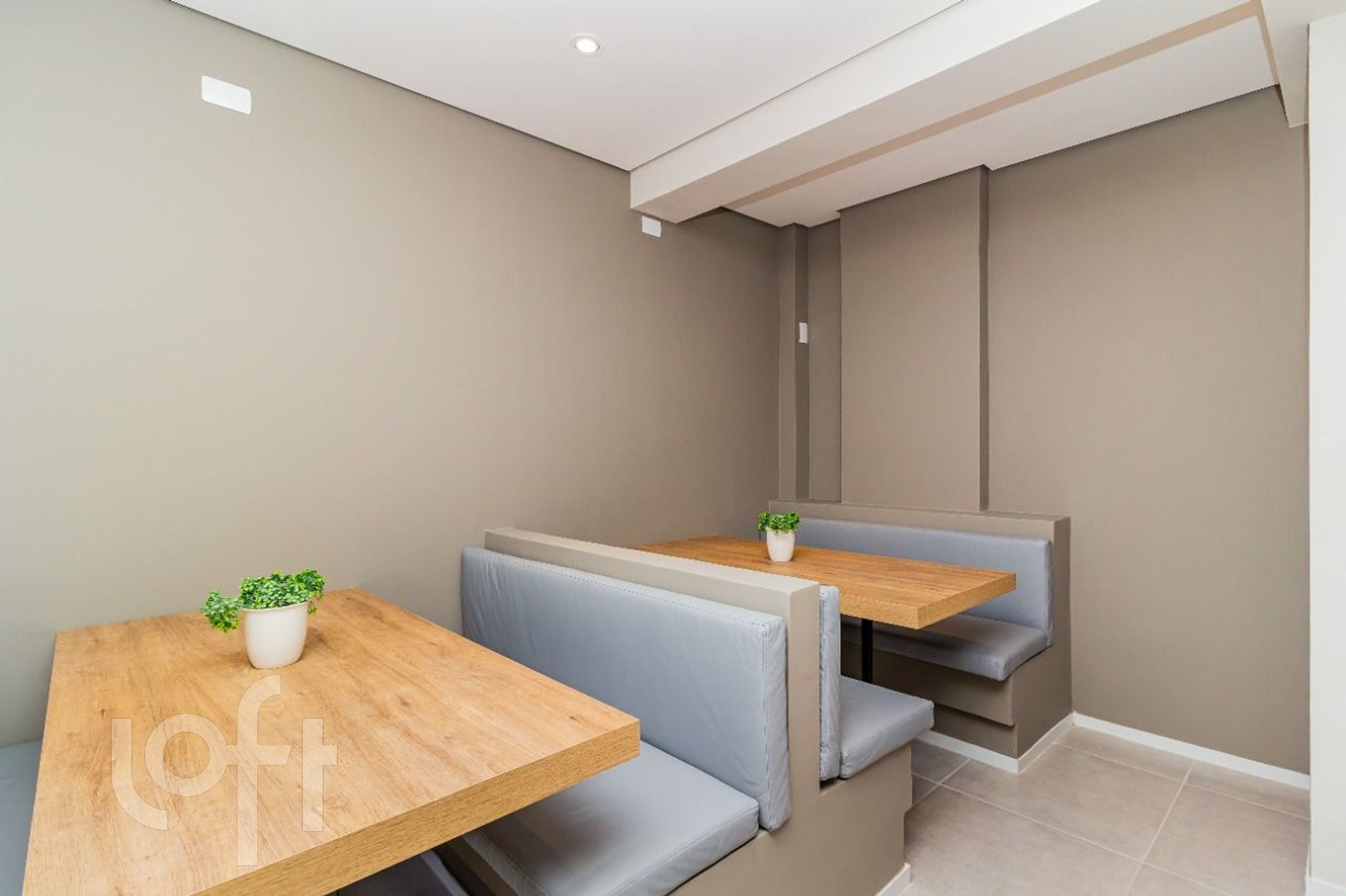 Apartamento à venda com 2 quartos, 34m² - Foto 43