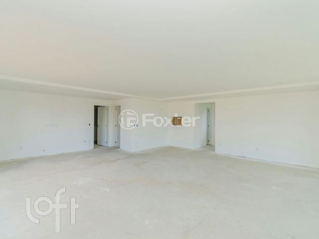 Apartamento com 221m², 3 dormitórios, 3 suítes, 3 vagas, Petrópolis em Porto Alegre