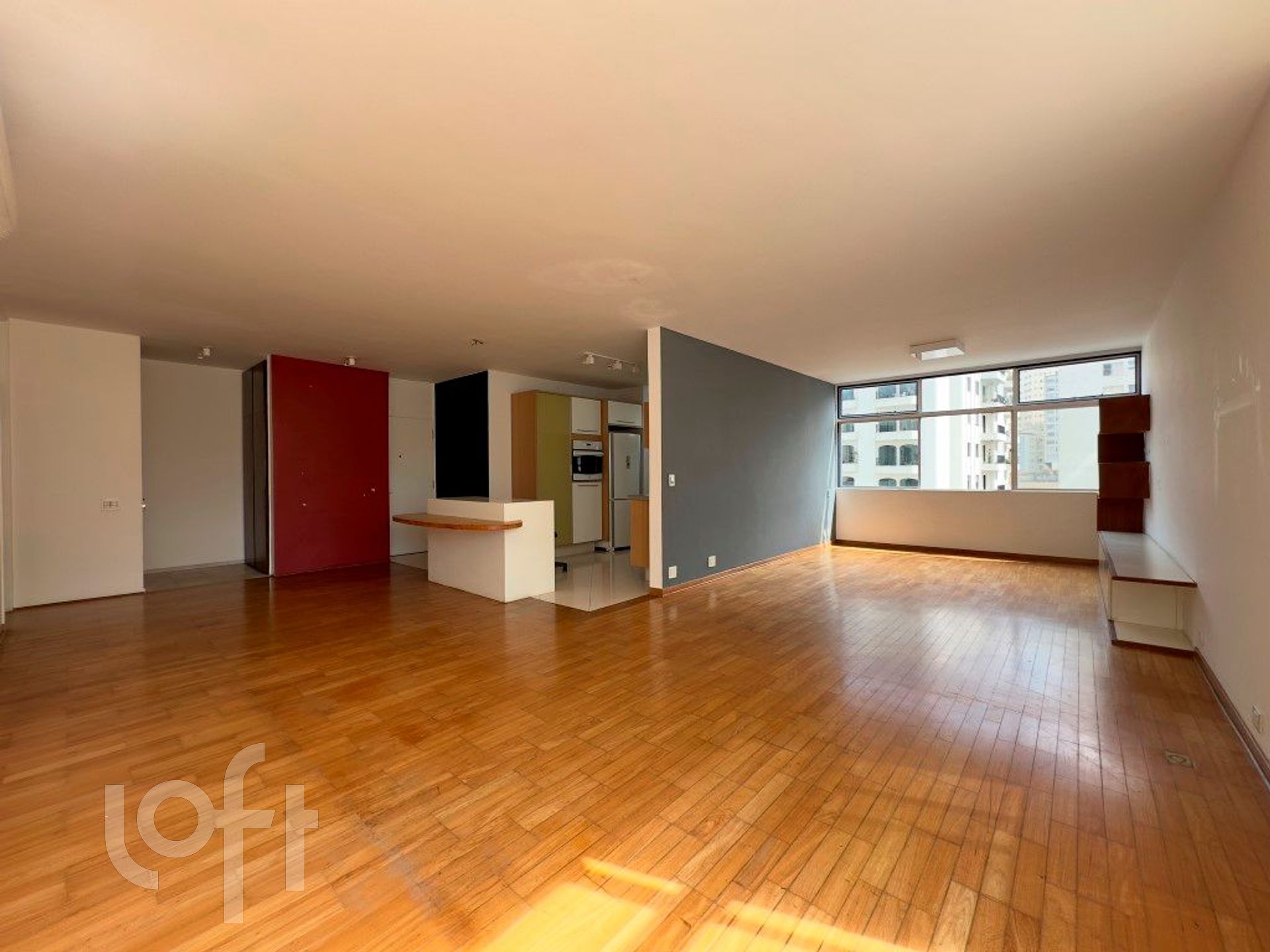 Apartamento à venda com 3 quartos, 176m² - Foto 1