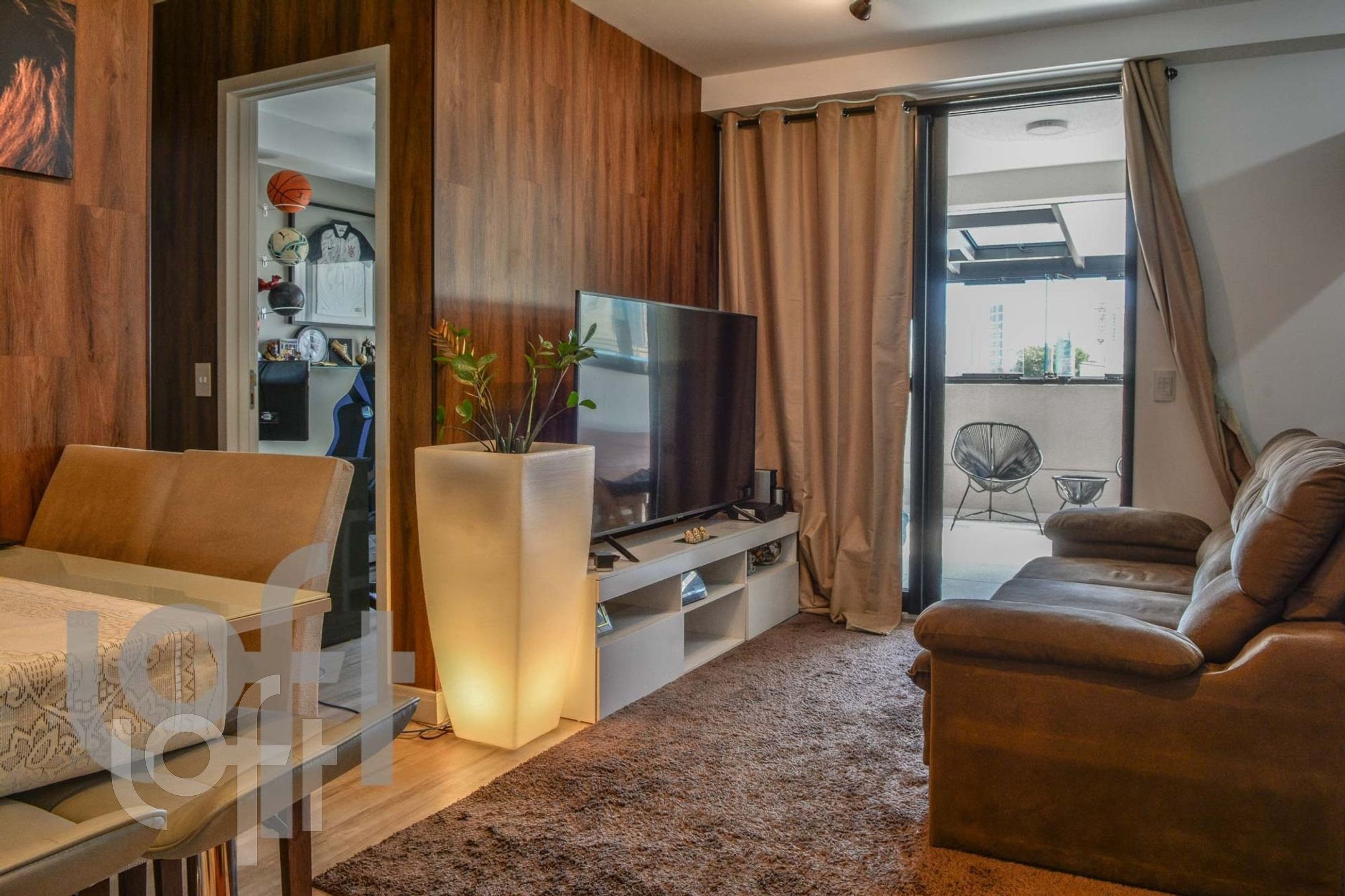 Apartamento à venda com 2 quartos, 85m² - Foto 1