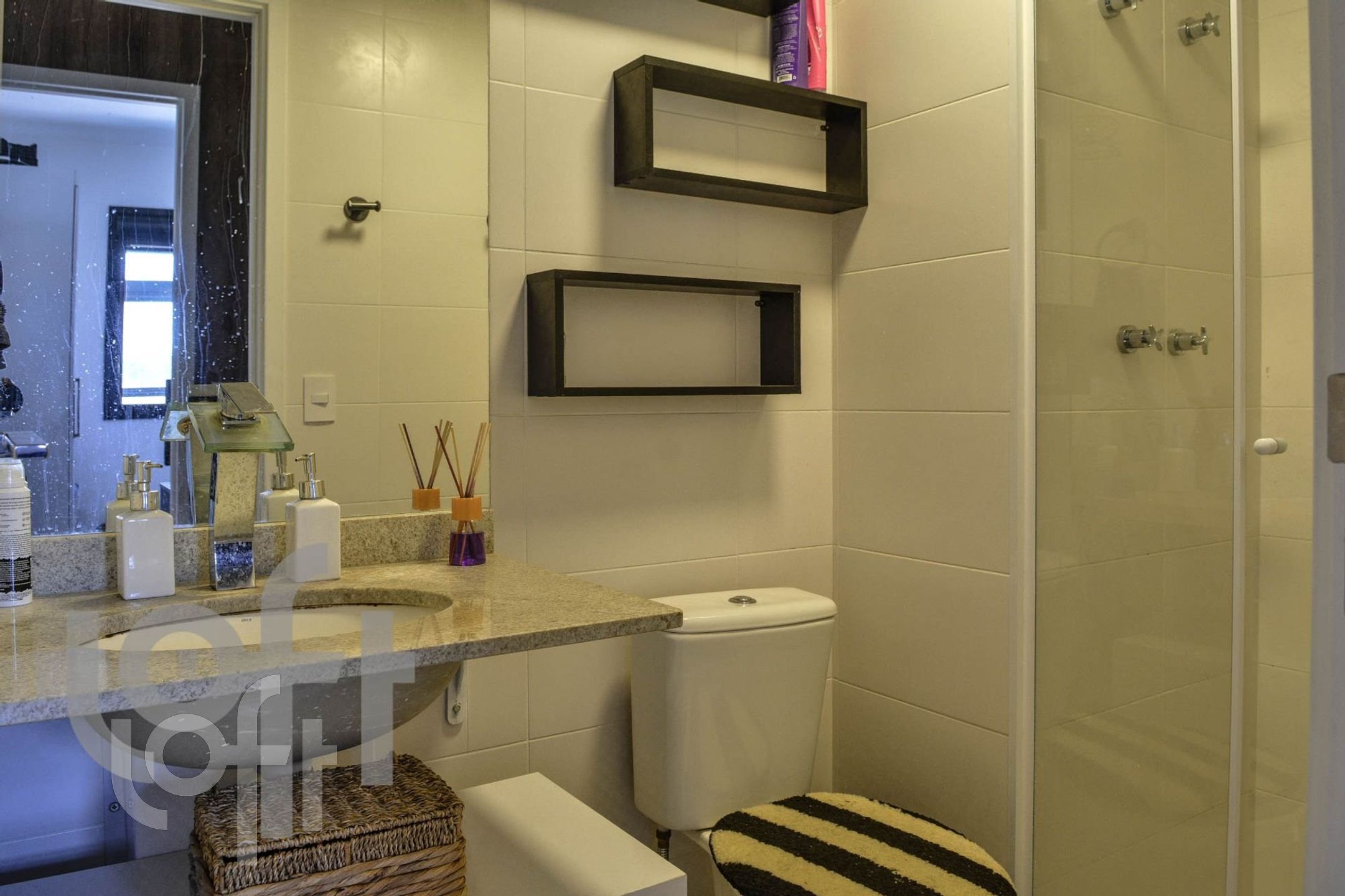 Apartamento à venda com 2 quartos, 85m² - Foto 32