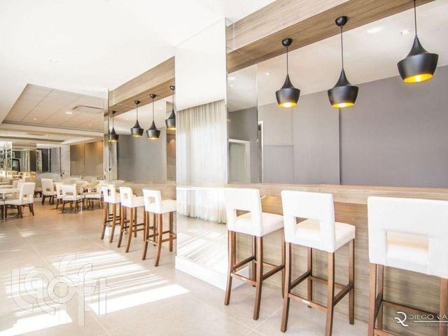 Apartamento com 316m², 3 dormitórios, 3 suítes, 4 vagas, Jardim Europa em Porto Alegre