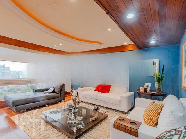 Apartamento com 359m², 3 dormitórios, 2 suítes, 2 vagas, Independência em Porto Alegre