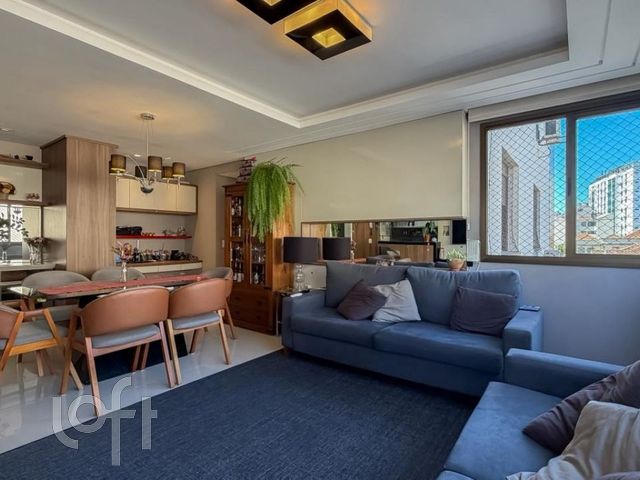 Apartamento com 96m², 3 dormitórios, 1 suíte, 2 vagas, Bom Fim em Porto Alegre