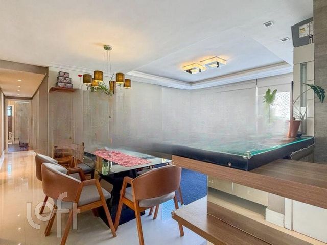 Apartamento com 96m², 3 dormitórios, 1 suíte, 2 vagas, Bom Fim em Porto Alegre