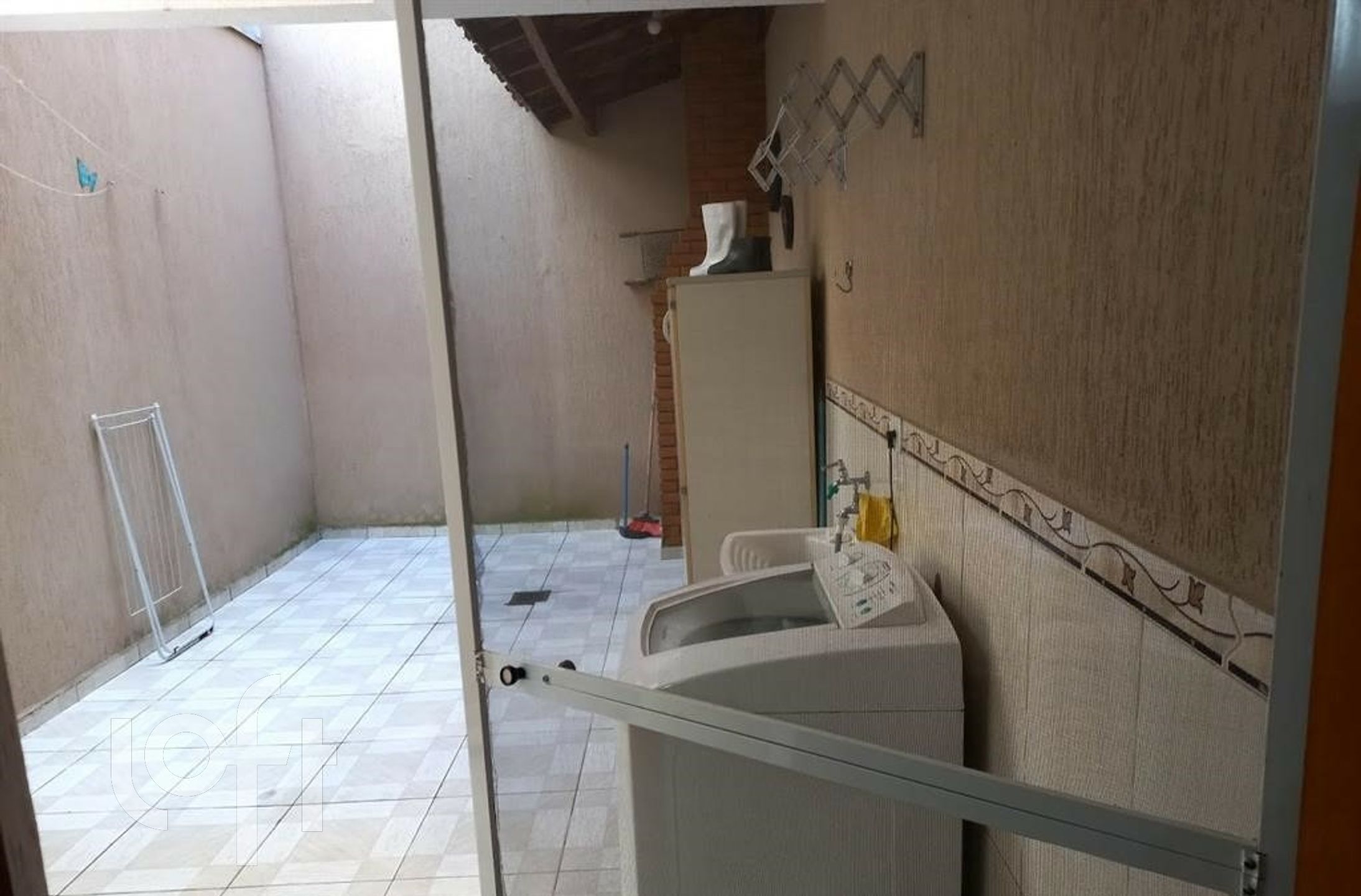 Casa à venda com 2 quartos, 175m² - Foto 8