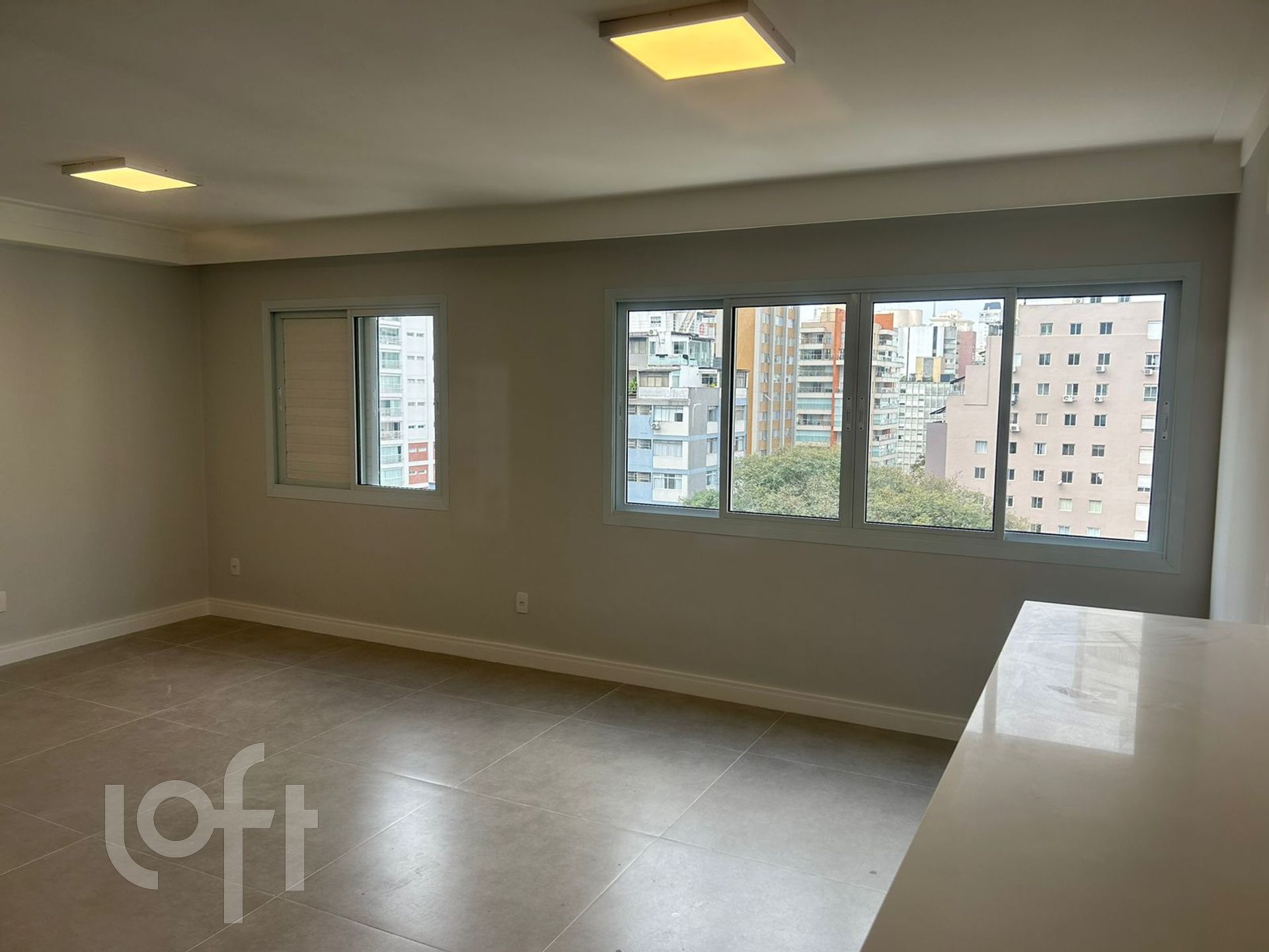 Apartamento à venda com 2 quartos, 105m² - Foto 4